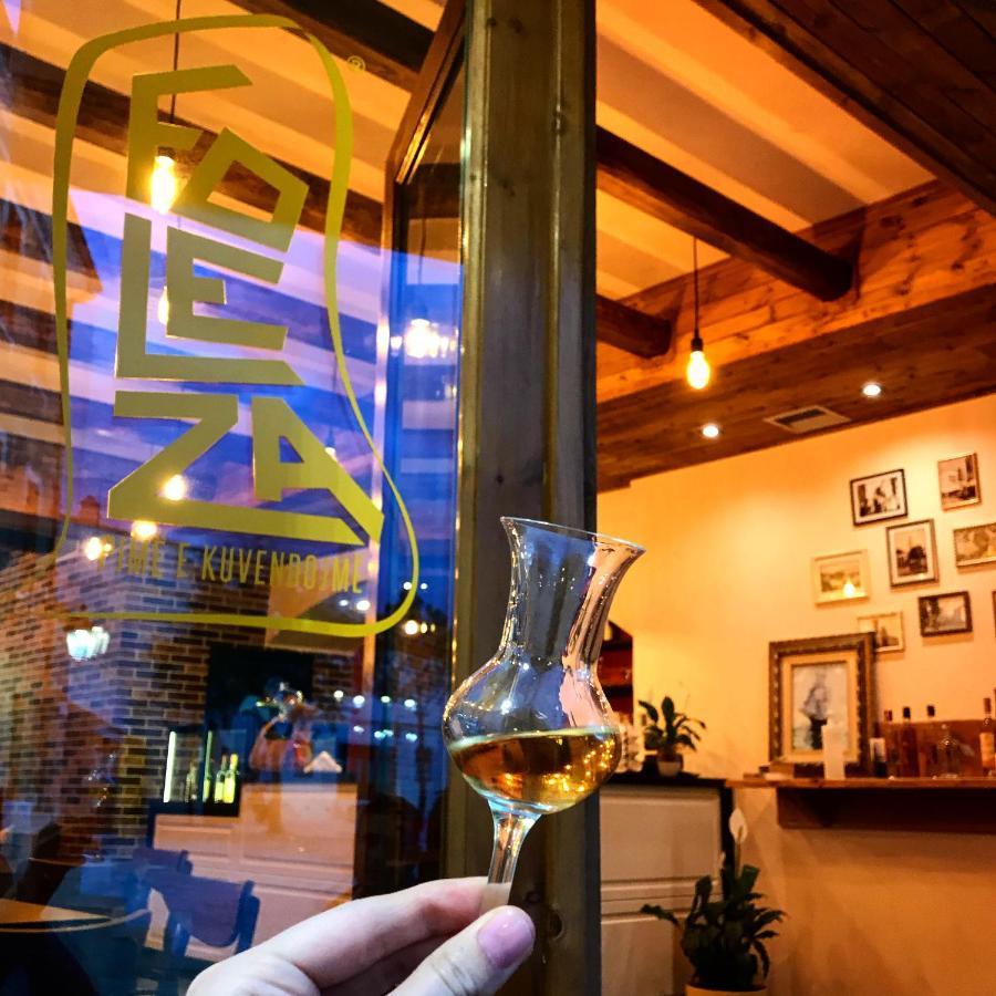 Foleza - Bed And Breakfast Vlore Bagian luar foto
